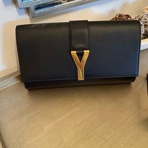 Authentic Saint Laurent Black Leather Y-Ligne
Clutch